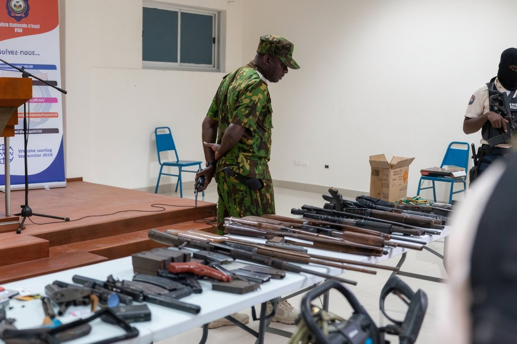 Le contrôle des armes à feu en Haïti : une thèse éclaire les failles de l’action publique